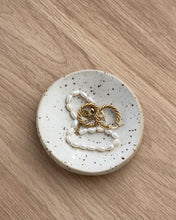 Lade das Bild in den Galerie-Viewer, Schmuck Schale Weiß Rund