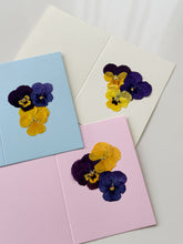 Lade das Bild in den Galerie-Viewer, Hornveilchen Karte