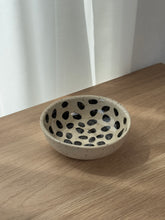 Lade das Bild in den Galerie-Viewer, Snackschale Dotty