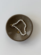 Lade das Bild in den Galerie-Viewer, Süßwasser Perlen Armband Edelstahl