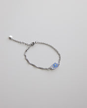 Lade das Bild in den Galerie-Viewer, Vergissmeinnicht Armband „Kitty mit Silberstaub“