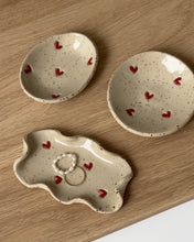 Lade das Bild in den Galerie-Viewer, Schmuckschale Herz Welle