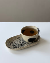 Lade das Bild in den Galerie-Viewer, Ovale Schale „schwarz gesprenkelt“