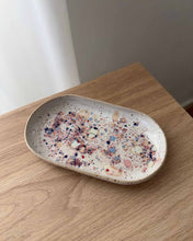 Lade das Bild in den Galerie-Viewer, Ovale Schale Konfetti