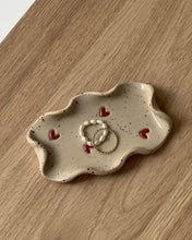 Lade das Bild in den Galerie-Viewer, Schmuckschale Herz Welle