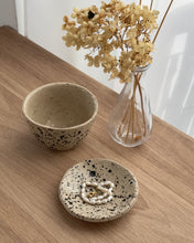 Lade das Bild in den Galerie-Viewer, Schmuck Schale Schwarz Gesprenkelt Rund