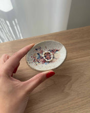 Lade das Bild in den Galerie-Viewer, Kleine Ovale Konfetti Schmuckschale