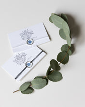 Lade das Bild in den Galerie-Viewer, Stoff Armband “Pia” mit Vergissmeinnicht