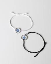 Lade das Bild in den Galerie-Viewer, Stoff Armband “Pia” mit Vergissmeinnicht