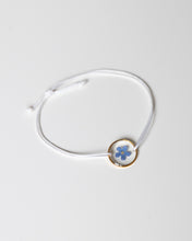 Lade das Bild in den Galerie-Viewer, Stoff Armband “Pia” mit Vergissmeinnicht