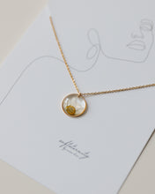 Lade das Bild in den Galerie-Viewer, Kette „Daisy“