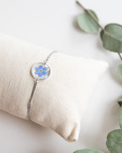 Lade das Bild in den Galerie-Viewer, Armband "Pia" mit Vergissmeinnicht, Silber