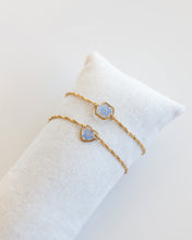 Lade das Bild in den Galerie-Viewer, Armband „Pia Herz“ Edelstahl Gold