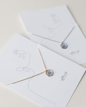 Lade das Bild in den Galerie-Viewer, Kette „Pia Hexagon“ Gold