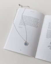 Lade das Bild in den Galerie-Viewer, Kette "Pia mit Silberstaub"