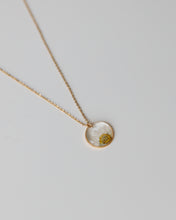 Lade das Bild in den Galerie-Viewer, Kette „Daisy“