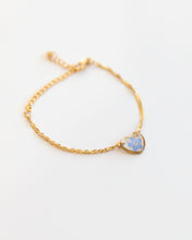 Lade das Bild in den Galerie-Viewer, Armband „Pia Herz“ Edelstahl Gold