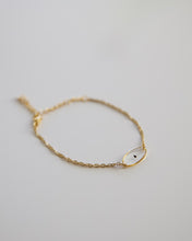 Lade das Bild in den Galerie-Viewer, Armband “Sternenkind Oval” mit echtem Vergissmeinnicht, Gold