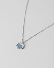 Lade das Bild in den Galerie-Viewer, Kette „Pia Hexagon“ Silber