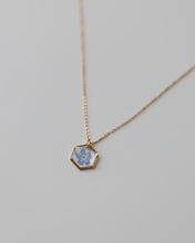 Lade das Bild in den Galerie-Viewer, Kette „Pia Hexagon“ Gold