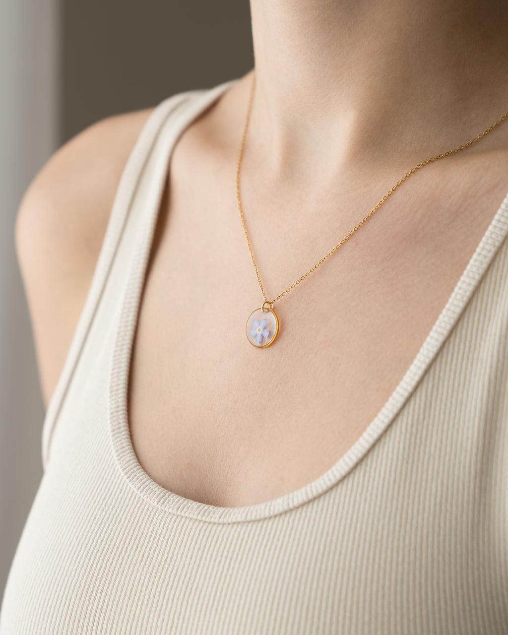 Kette "Pia" mit echtem Vergissmeinnicht, Gold
