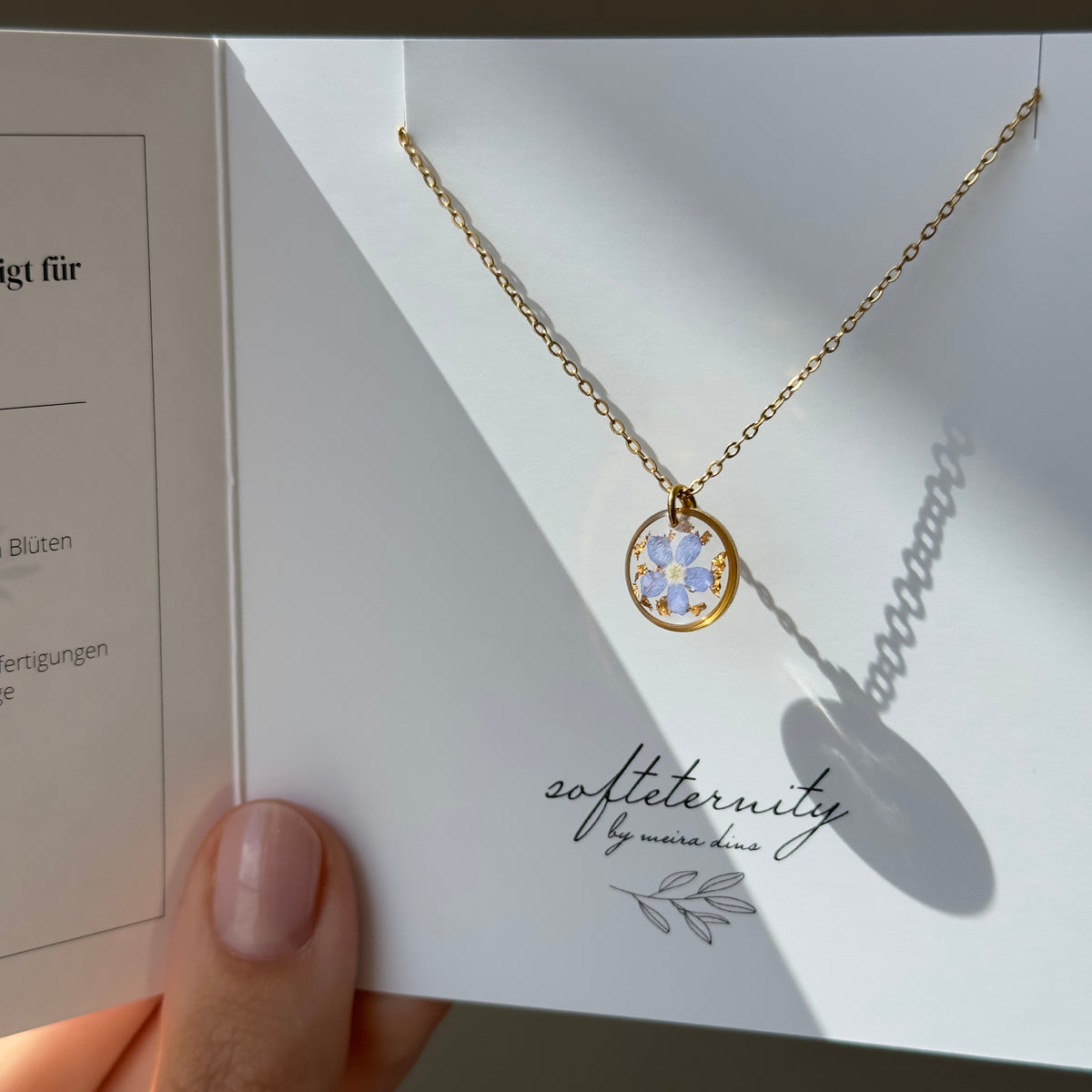 Kette „Pia Tiny mit Goldstaub“