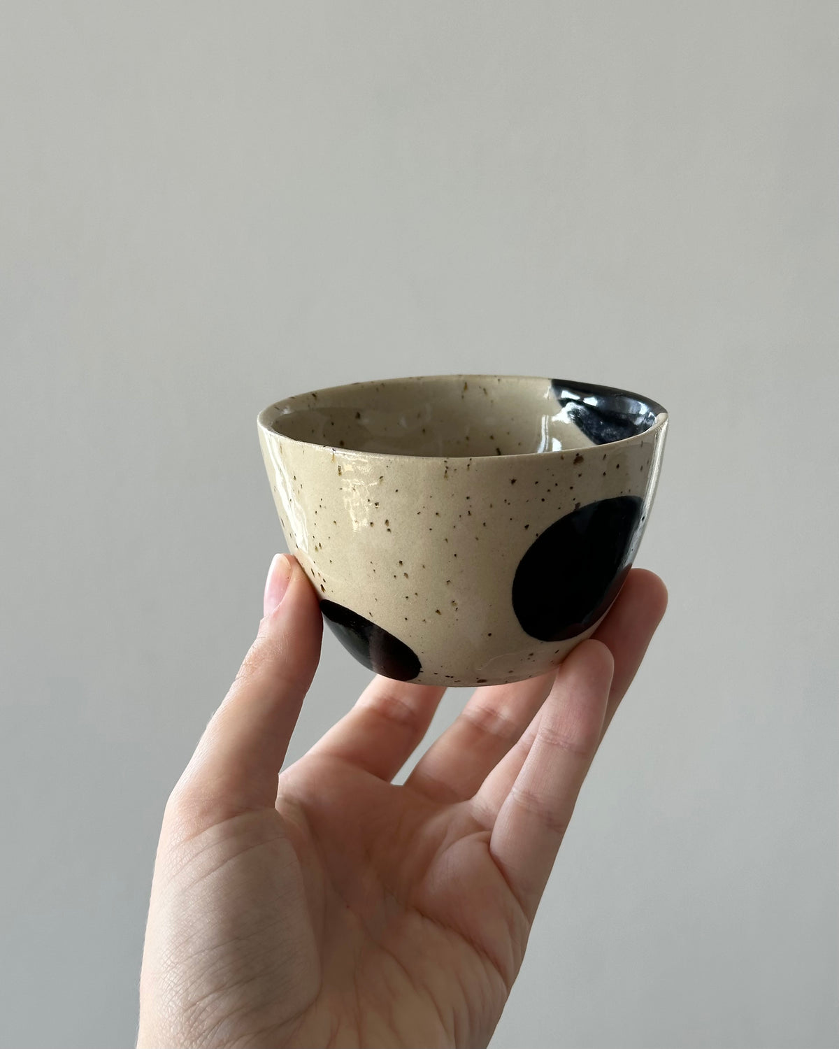 Becher „black dots“