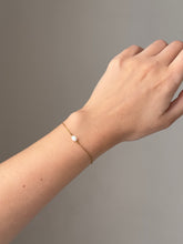 Lade das Bild in den Galerie-Viewer, Süßwasserperle Armband Gold
