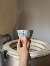 Lade das Bild in den Galerie-Viewer, Winter Edition Konfetti Becher
