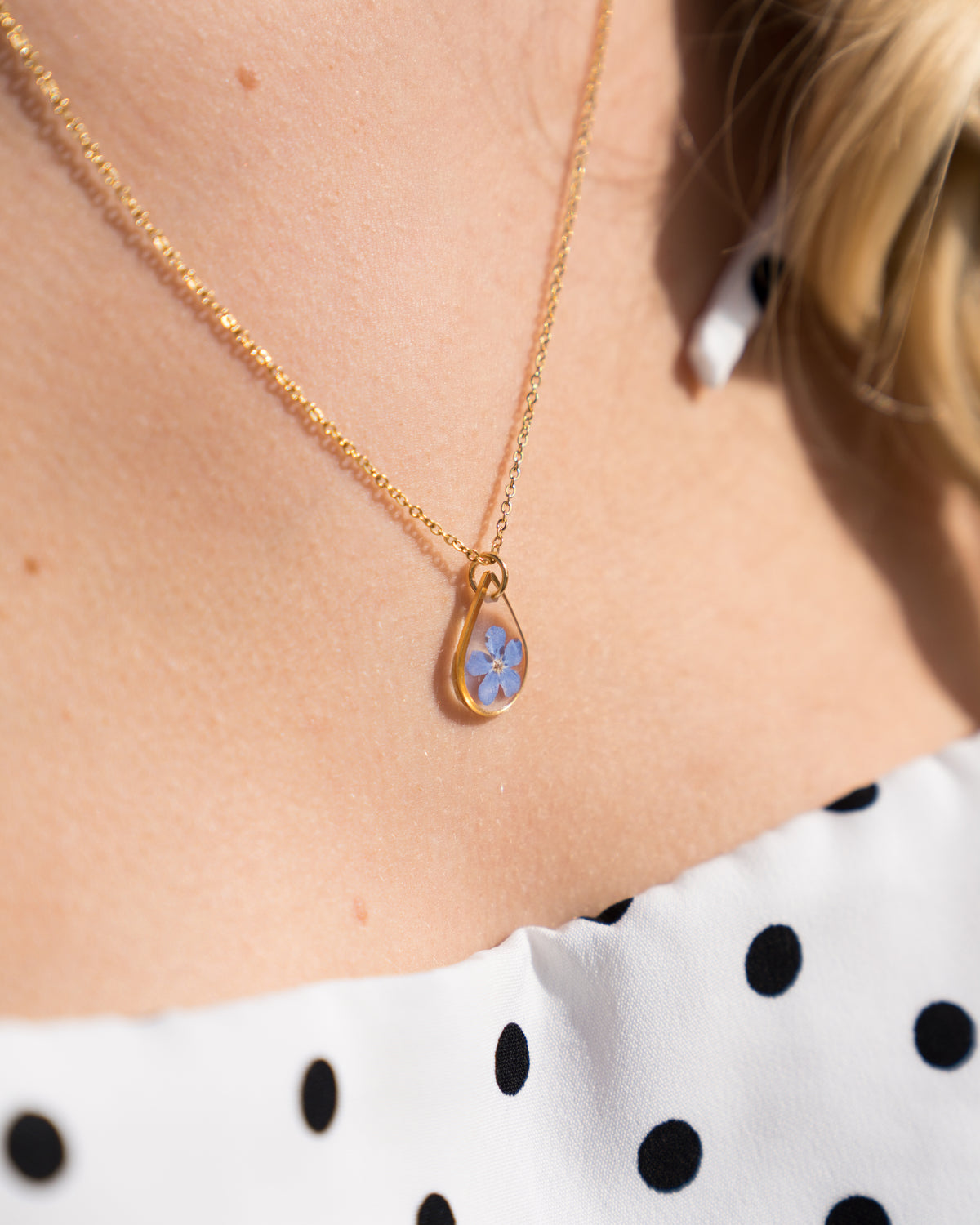 Kette "Kitty" mit Vergissmeinnicht, Gold