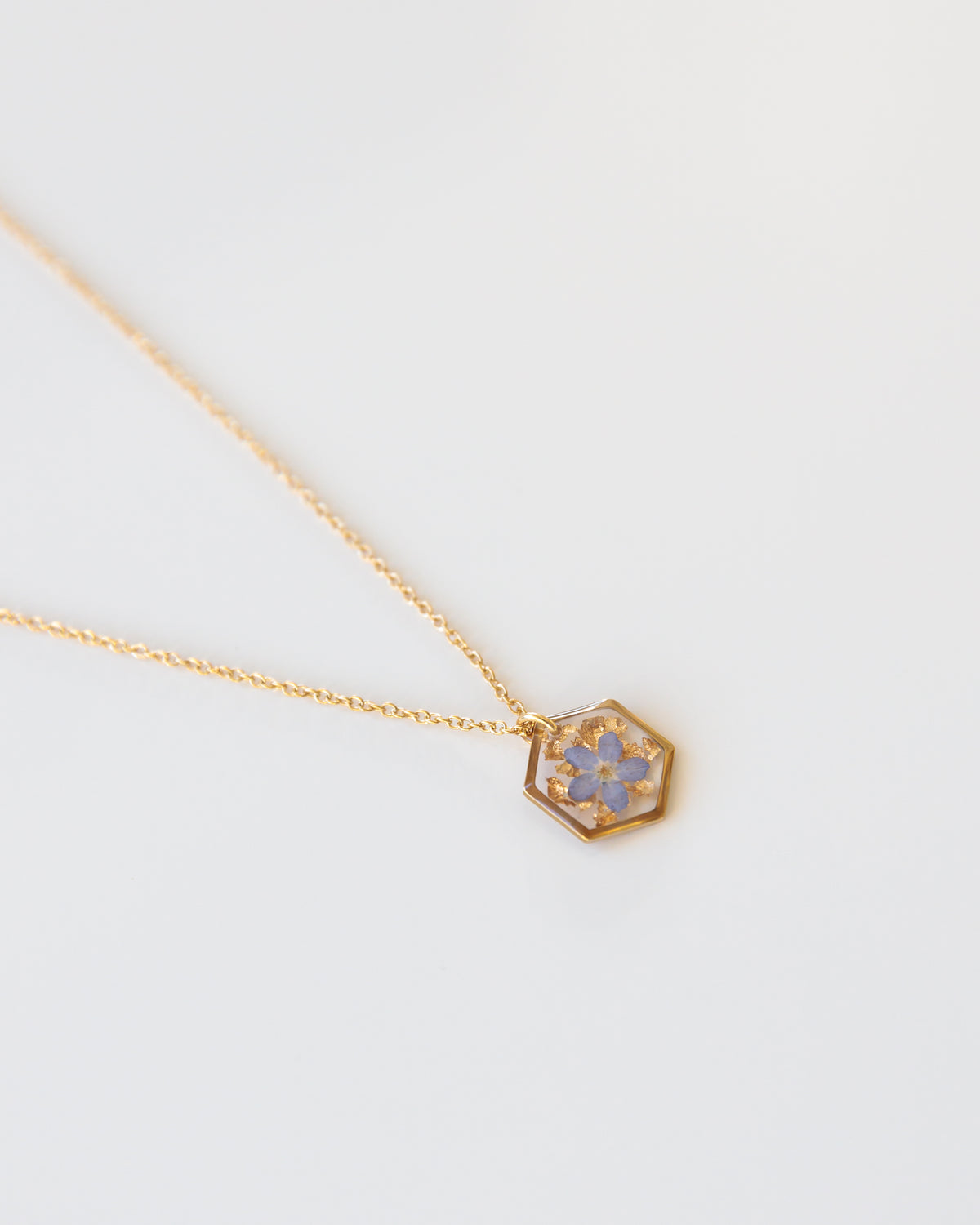 Kette „Pia Hexagon mit Goldstaub“