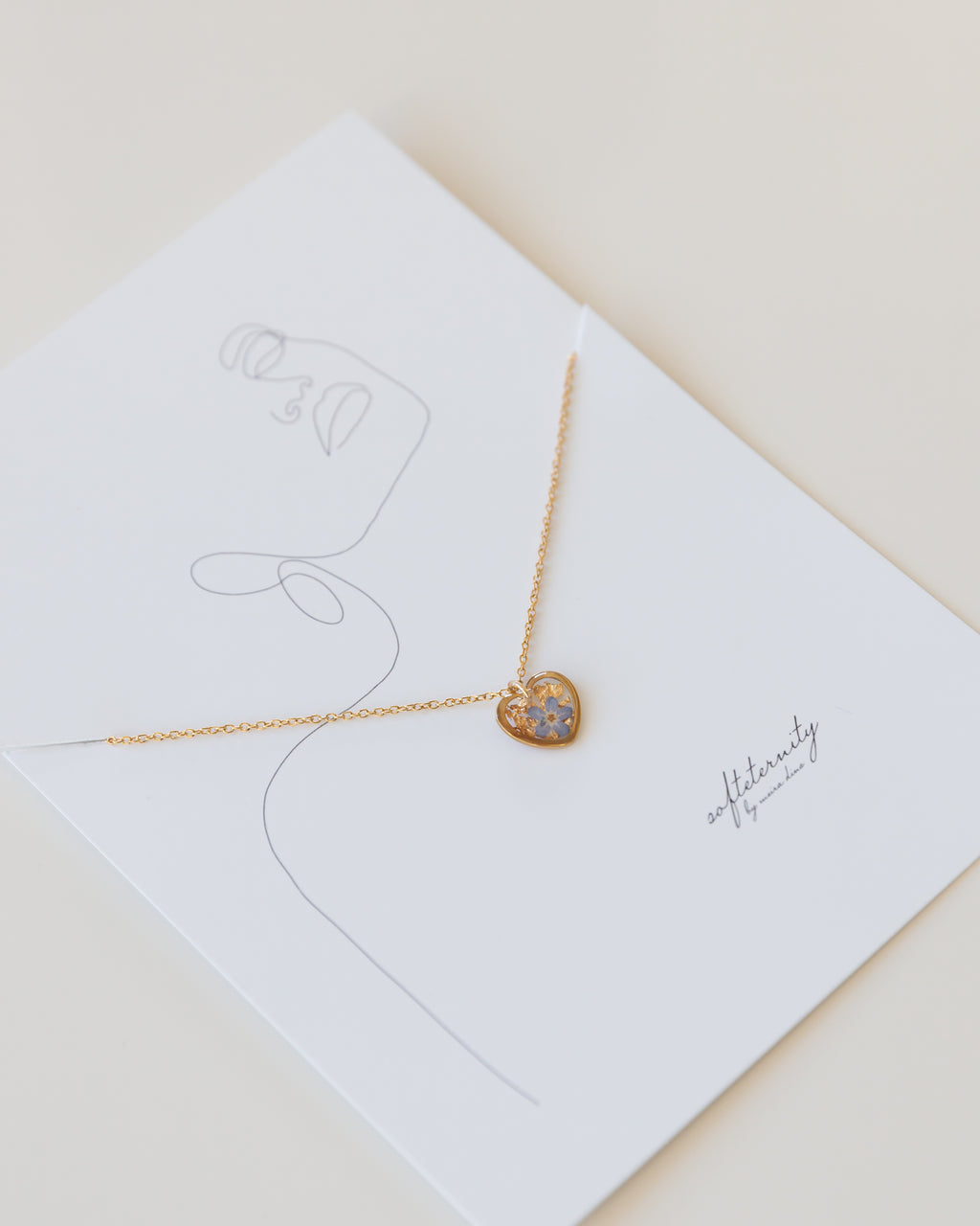 Kette „Pia Herz mit Goldstaub“