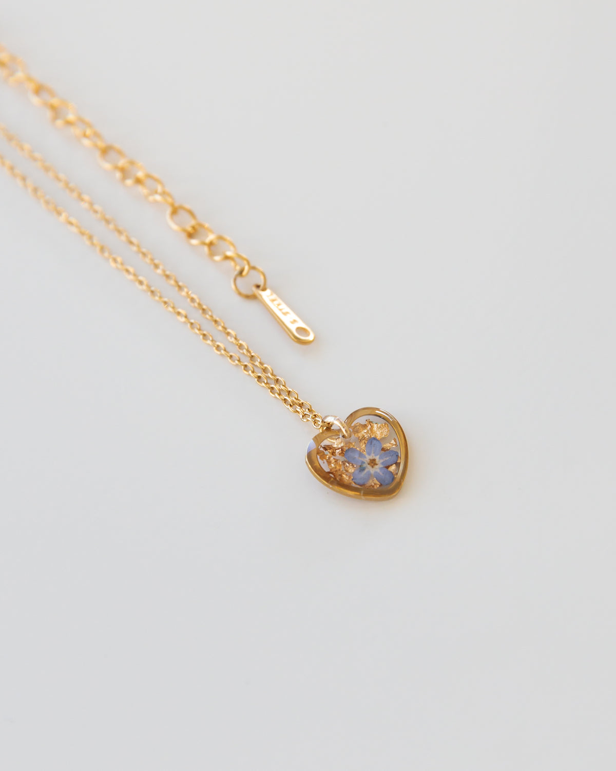 Kette „Pia Herz mit Goldstaub“