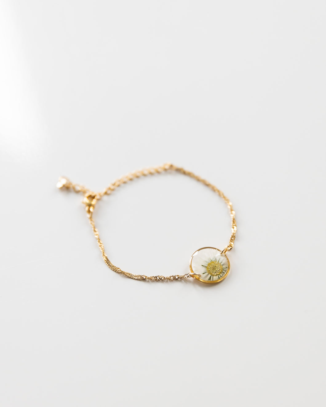 Gänseblümchen Armband mit echter Blume, Gold
