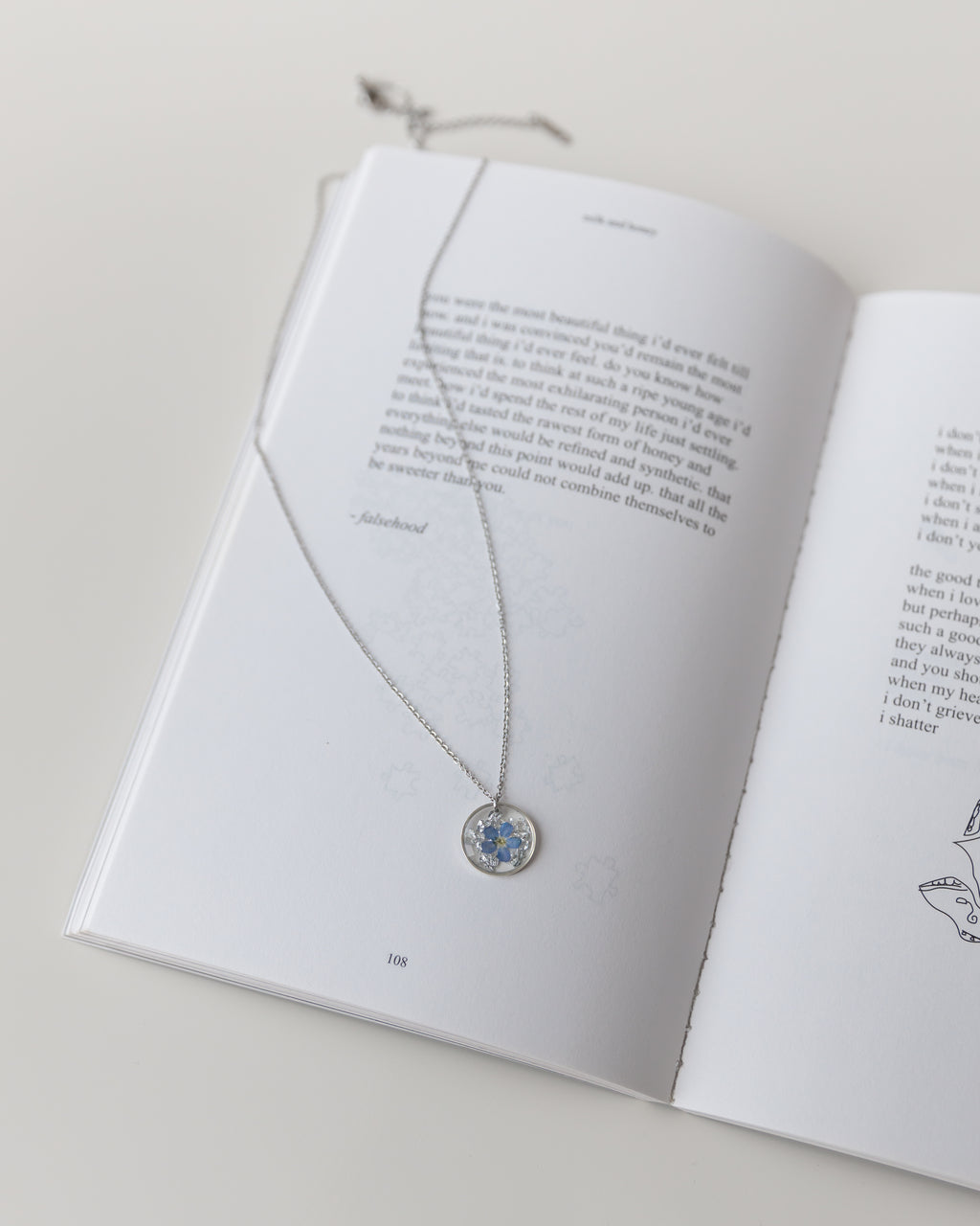 Kette "Pia mit Silberstaub"