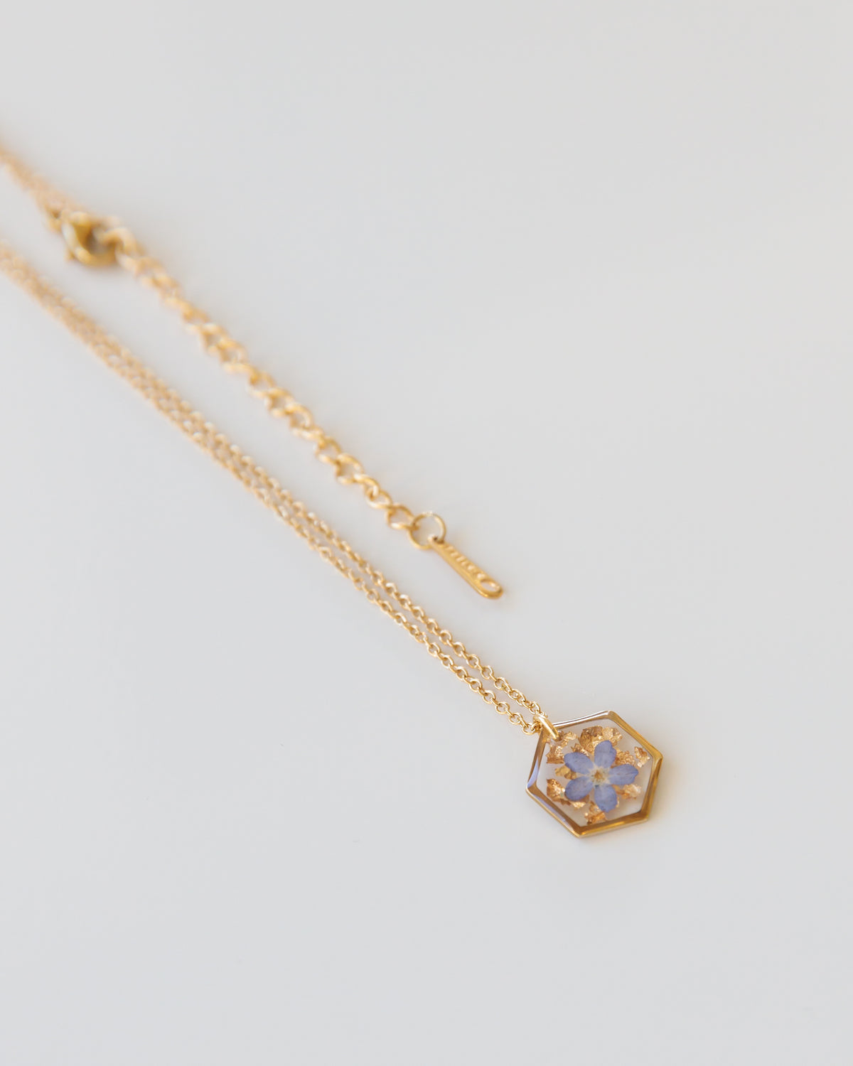 Kette „Pia Hexagon mit Goldstaub“
