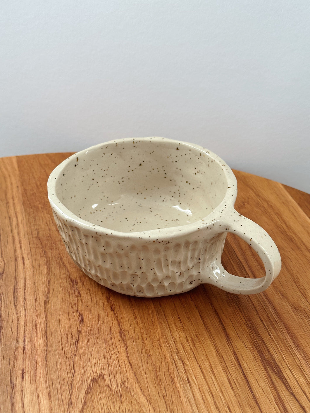 Keramik Tasse „Sand“ in Größe M