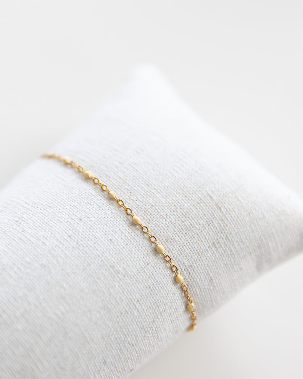Armband “Beige Spots” Gold