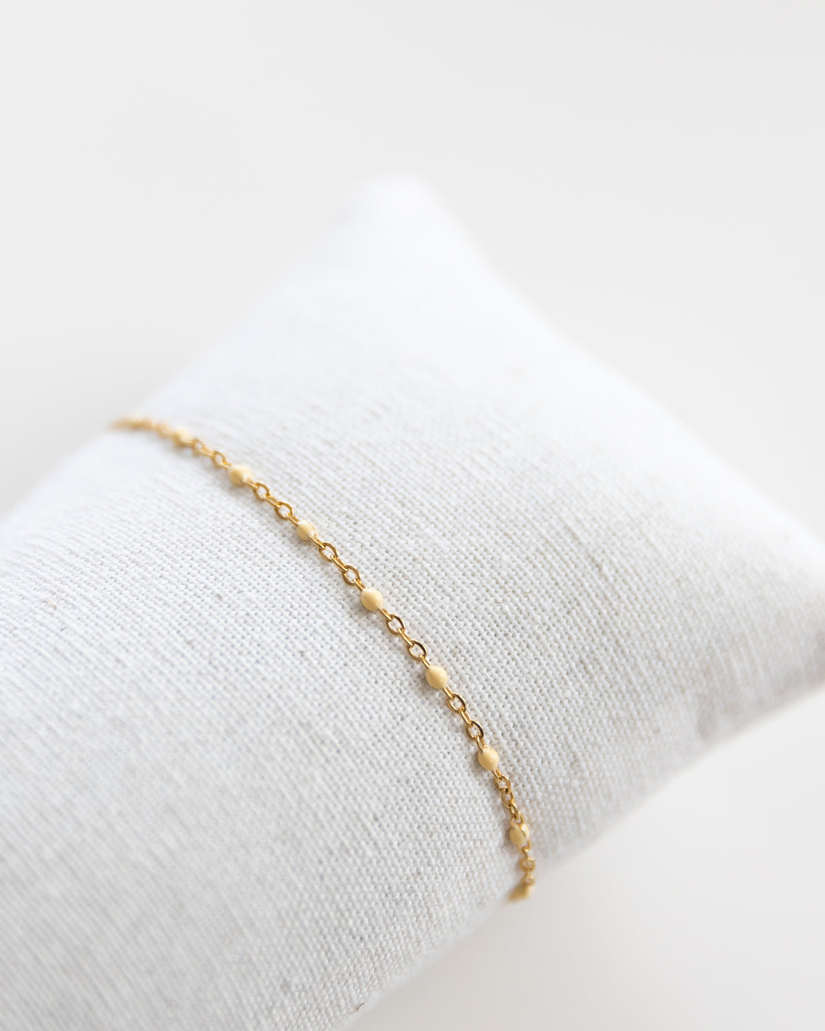 Armband “Beige Spots” Gold